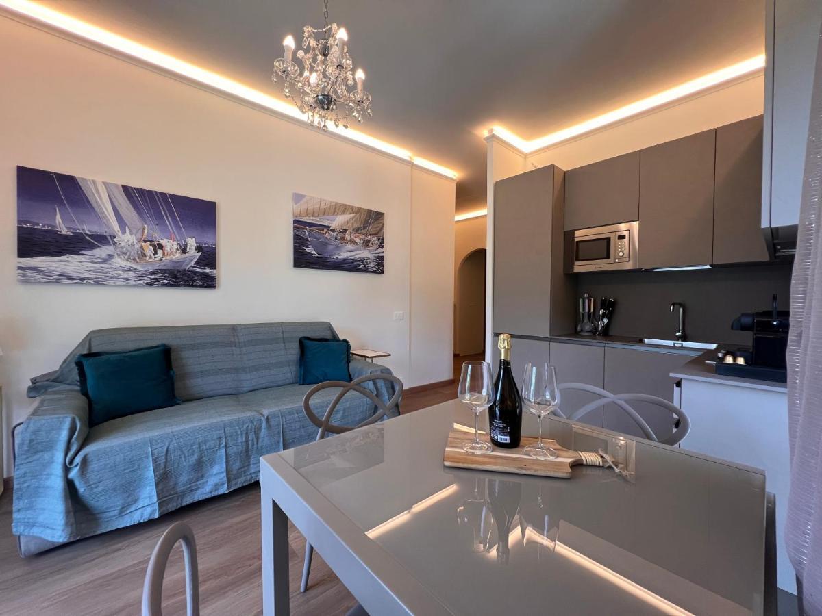 Val Di Sole 19-Iii Piano- Vista Mare- Vista Collina-Wifi 100Mg-Aria Condizionata In Tutte Le Stanze -L'Appartamento E' Stato Completamente Rinnovato Nel 2023 Rapallo Exterior photo