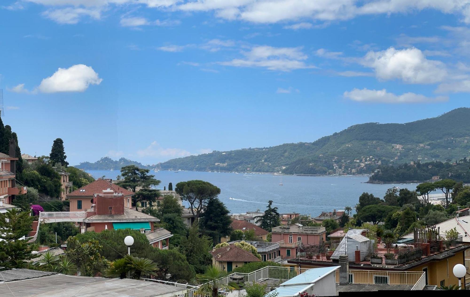 Val Di Sole 19-Iii Piano- Vista Mare- Vista Collina-Wifi 100Mg-Aria Condizionata In Tutte Le Stanze -L'Appartamento E' Stato Completamente Rinnovato Nel 2023 Rapallo Exterior photo